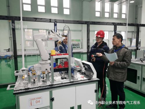 电气工程系顺利完成山东省工业机器人应用编程职业技能等级证书考核，助推工程机械技术研发人才培养